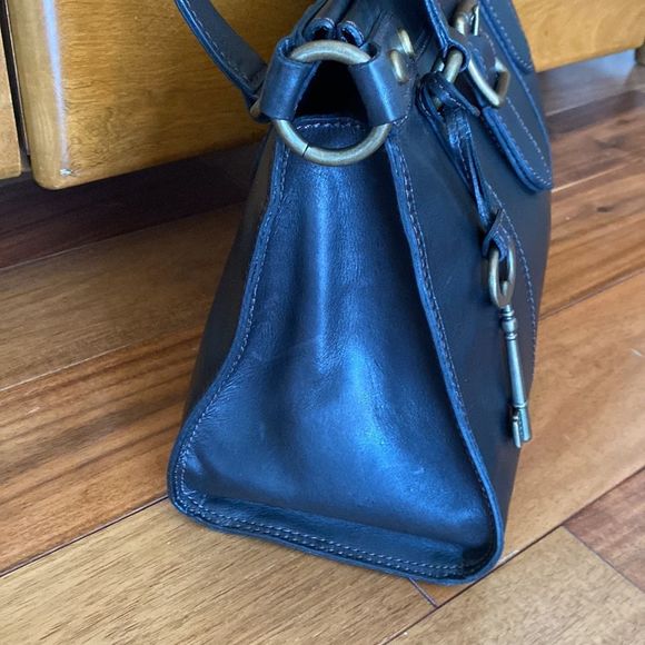 Fossil Vintage Revival Satchel - Picture 3 of 11